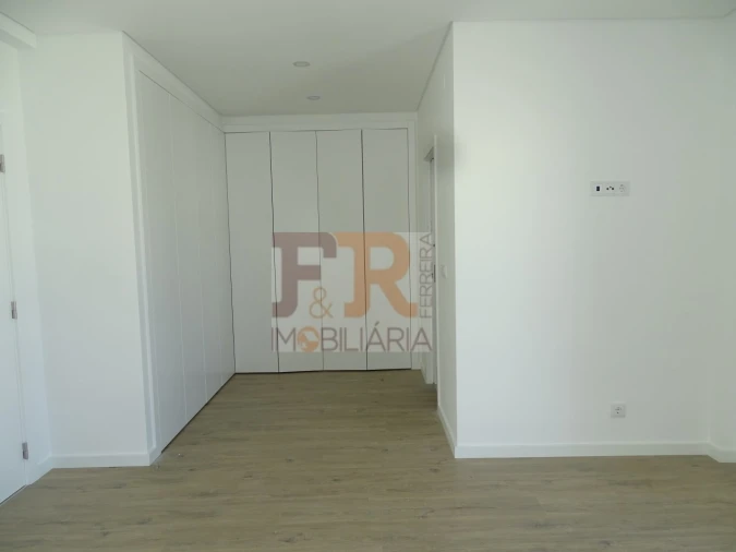 Moradia T3 para Venda em Fernao Ferro Foto 14