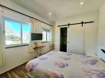 Moradia T3 para Venda em Santa Barbara de Nexe
