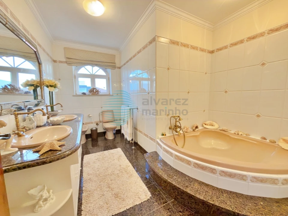 Moradia T5 para Venda em A dos Cunhados e Maceira Foto 44