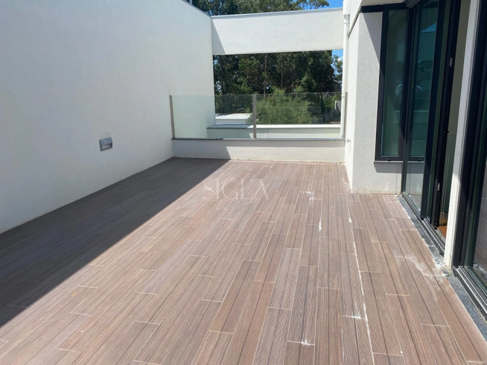 Moradia T3 para Arrendamento em Madalena Foto 28