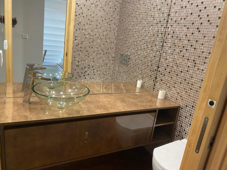 Moradia T3 para Arrendamento em Madalena Foto 33