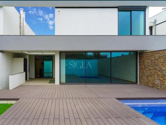 Moradia T3 para Arrendamento em Madalena