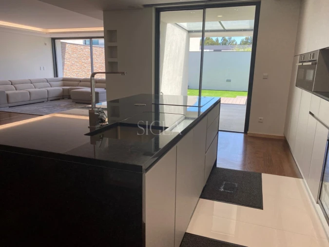 Moradia T3 para Arrendamento em Madalena Foto 13