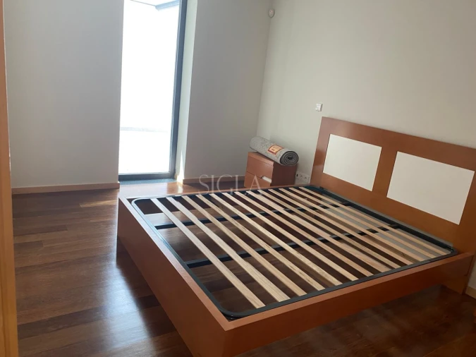 Moradia T3 para Arrendamento em Madalena Foto 26