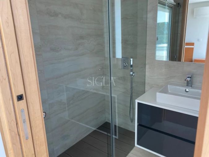 Moradia T3 para Arrendamento em Madalena Foto 32