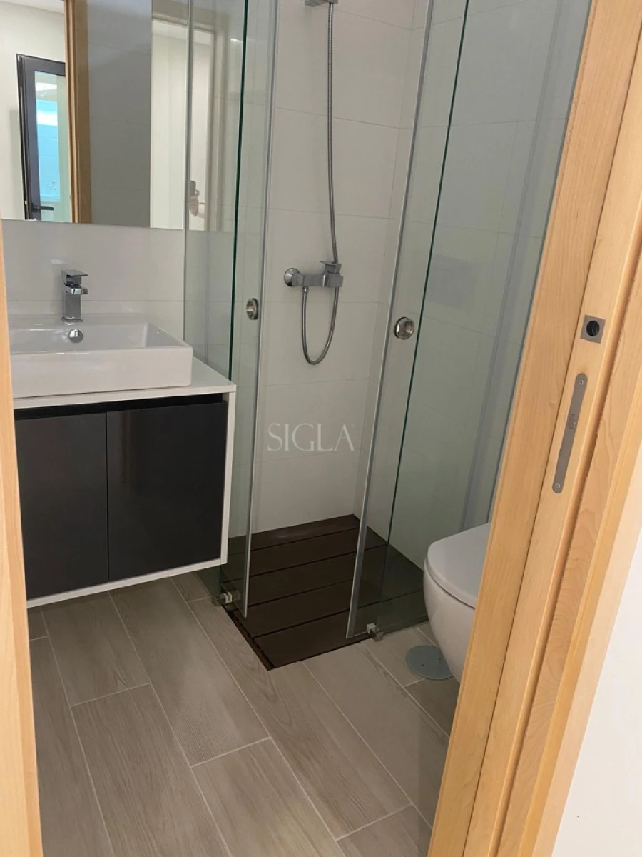 Moradia T3 para Arrendamento em Madalena Foto 34