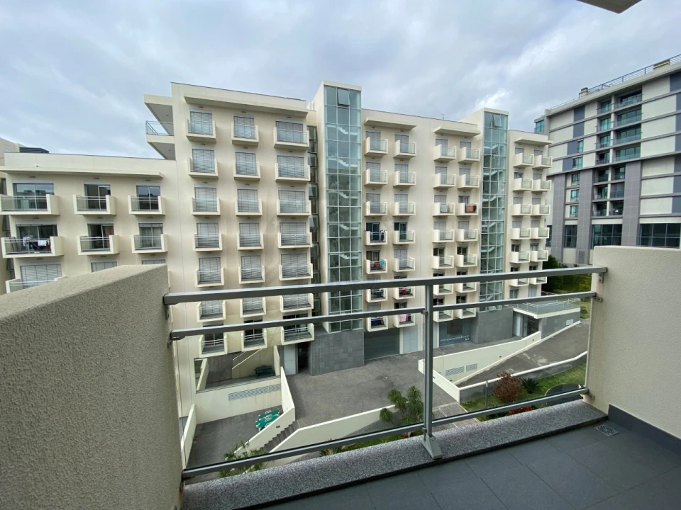 Apartamento T3 para Venda em São Martinho Foto 1