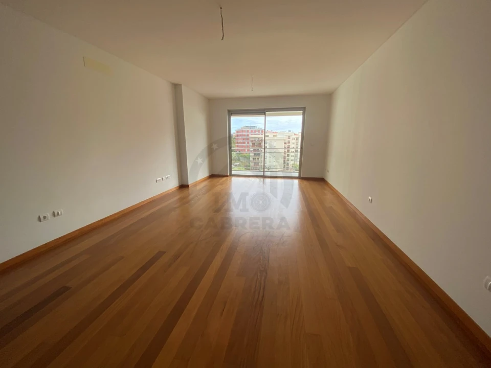 Apartamento T3 para Venda em São Martinho Foto 4