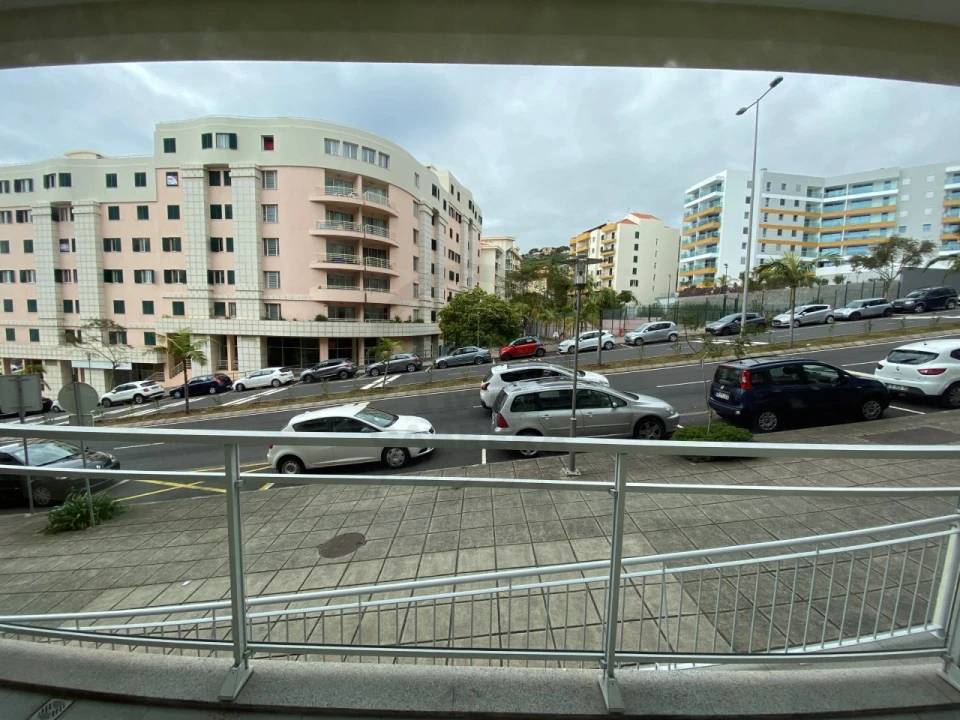 Apartamento T3 para Venda em São Martinho Foto 2