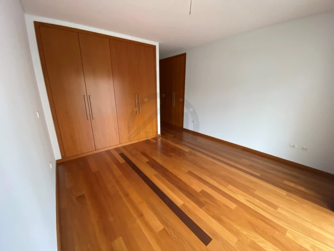 Apartamento T3 para Venda em São Martinho Foto 9