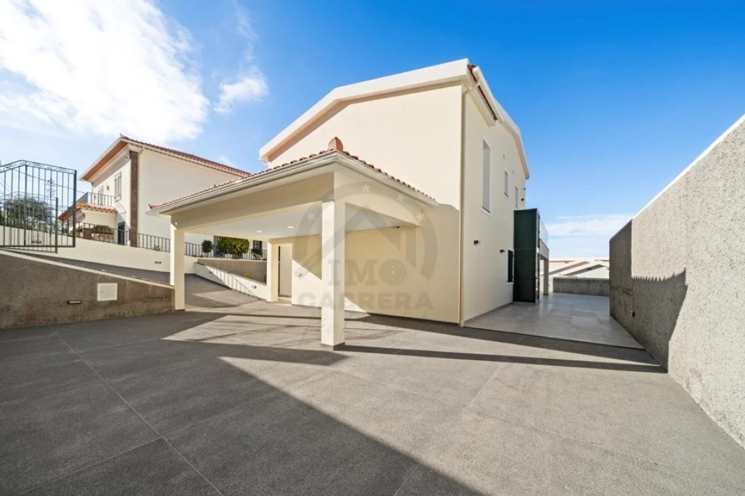 Moradia T4 para Venda em Funchal (Santa Maria Maior) Foto 33