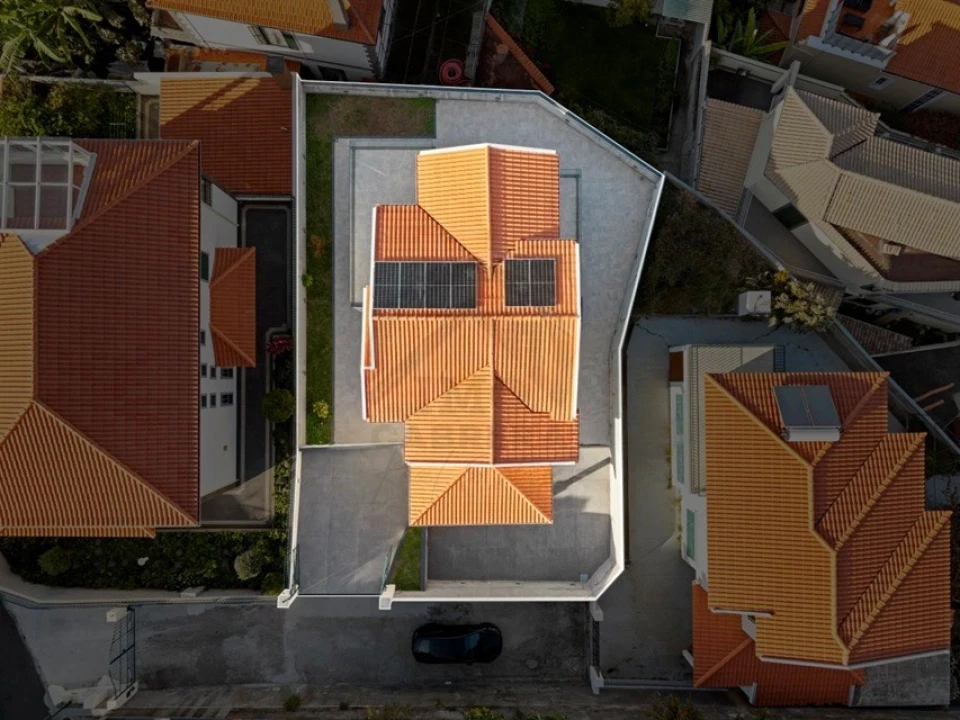 Moradia T4 para Venda em Funchal (Santa Maria Maior) Foto 35