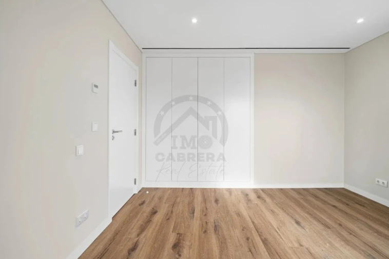 Moradia T4 para Venda em Funchal (Santa Maria Maior) Foto 19