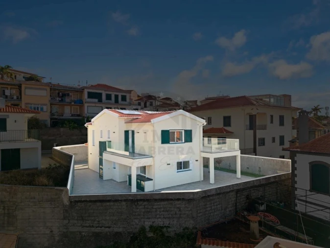 Moradia T4 para Venda em Funchal (Santa Maria Maior) Foto 34