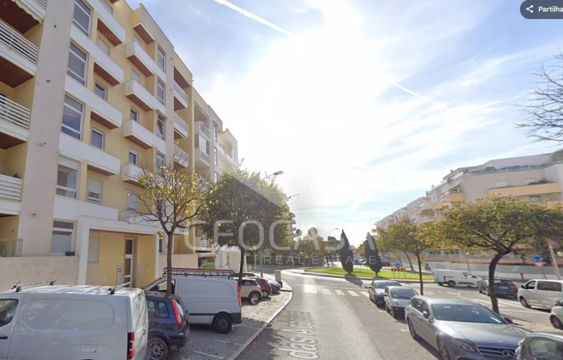 Apartamento T1 para Arrendamento em Carcavelos e Parede Foto 3