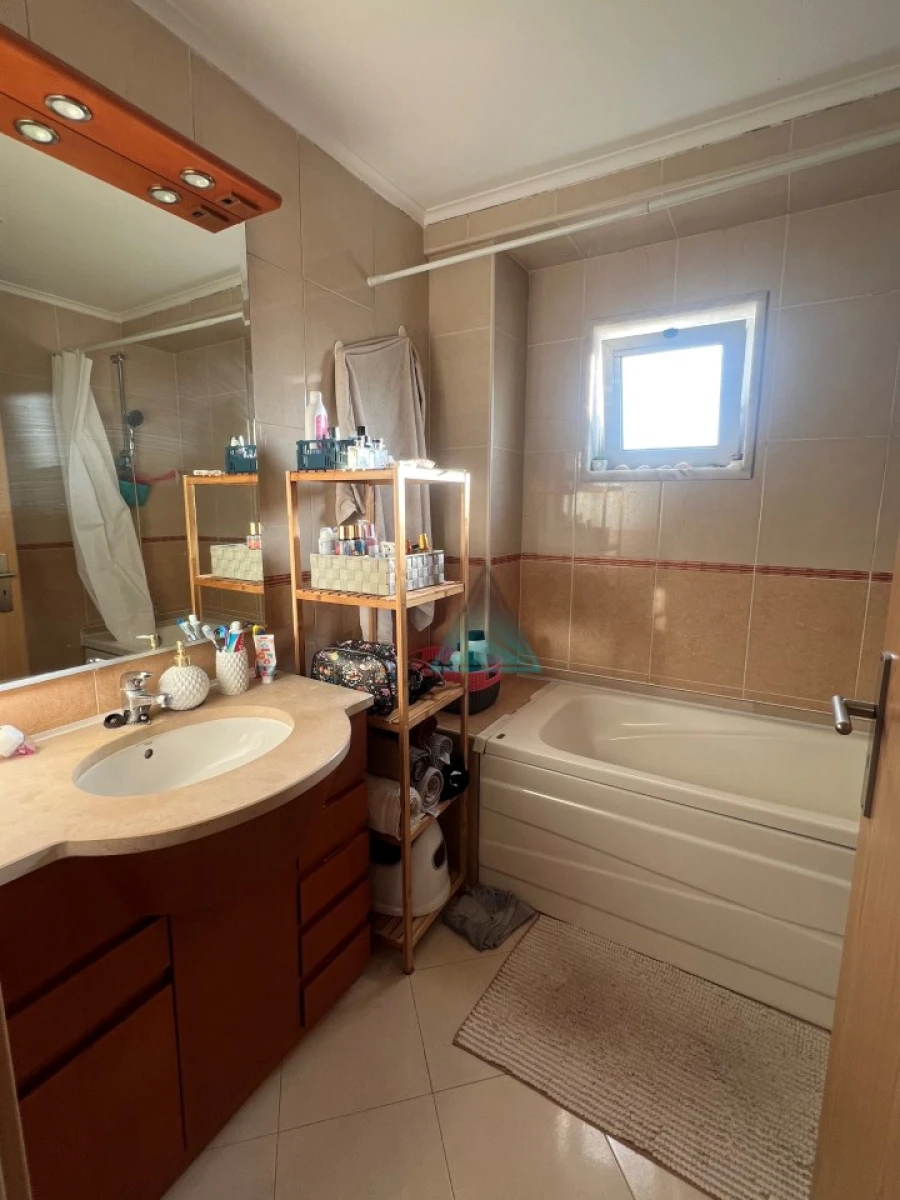 Apartamento T3 para Venda em Corroios Foto 18