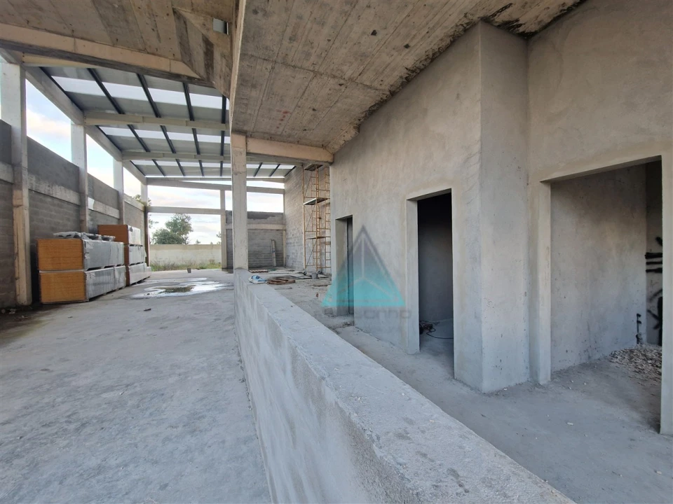 Armazém para Venda em Seixal, Arrentela e Aldeia de Paio Pires Foto 2