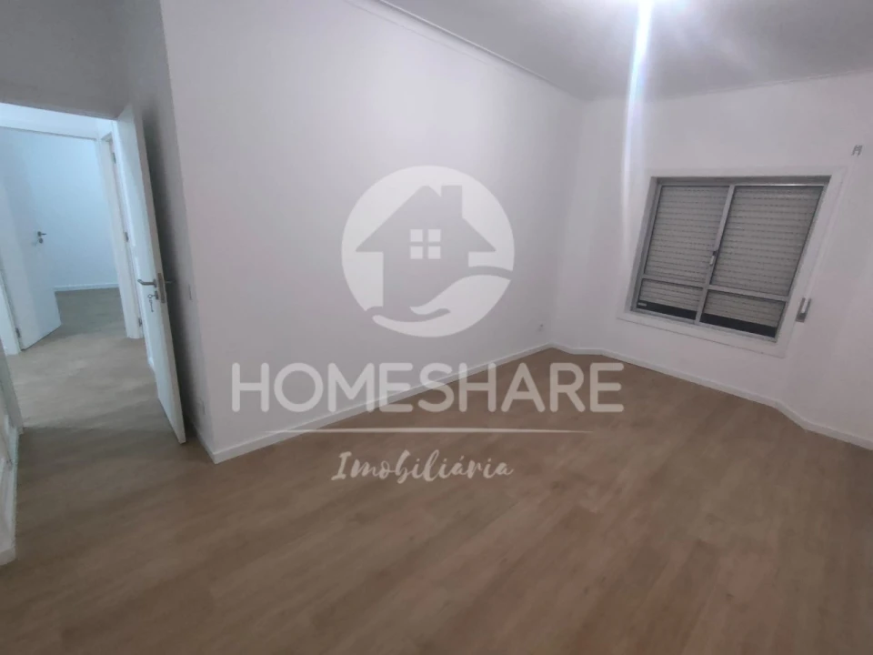 Apartamento T3 para Venda em Fânzeres e São Pedro da Cova Foto 11