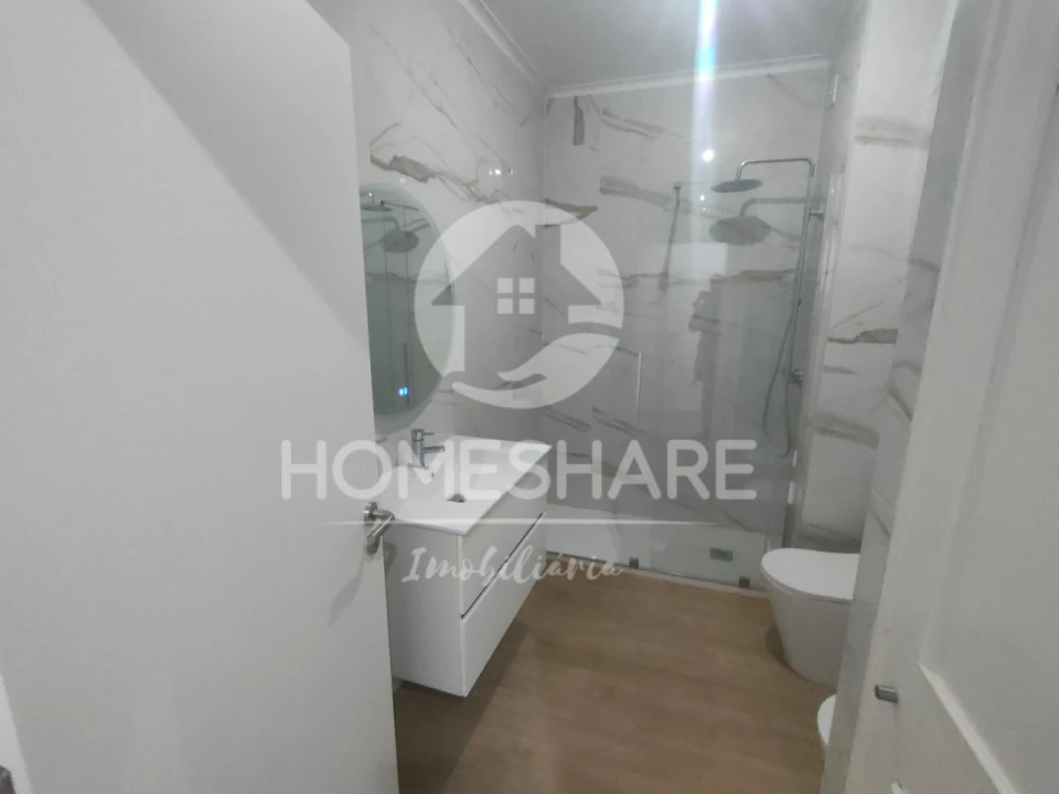 Apartamento T3 para Venda em Fânzeres e São Pedro da Cova Foto 18