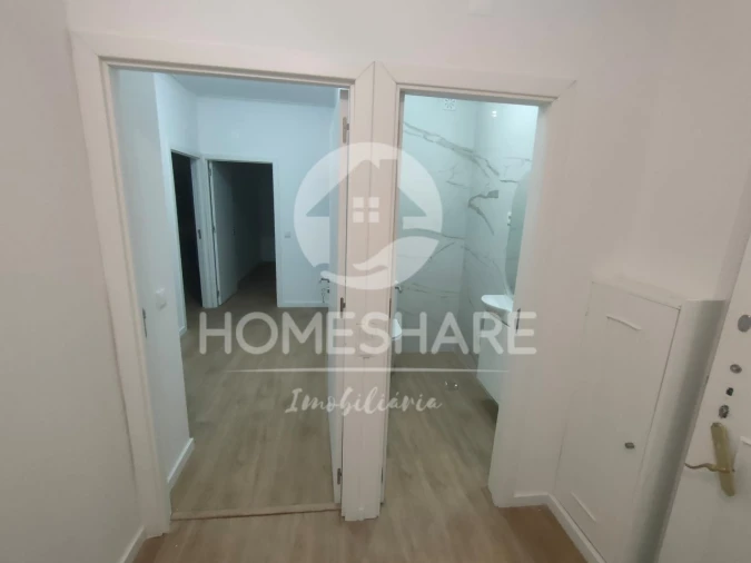 Apartamento T3 para Venda em Fânzeres e São Pedro da Cova Foto 2