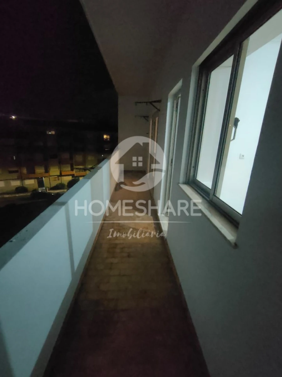 Apartamento T3 para Venda em Fânzeres e São Pedro da Cova Foto 7