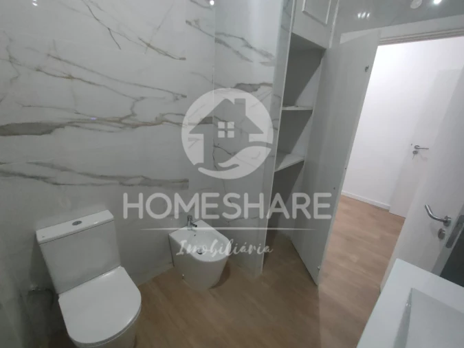 Apartamento T3 para Venda em Fânzeres e São Pedro da Cova Foto 17