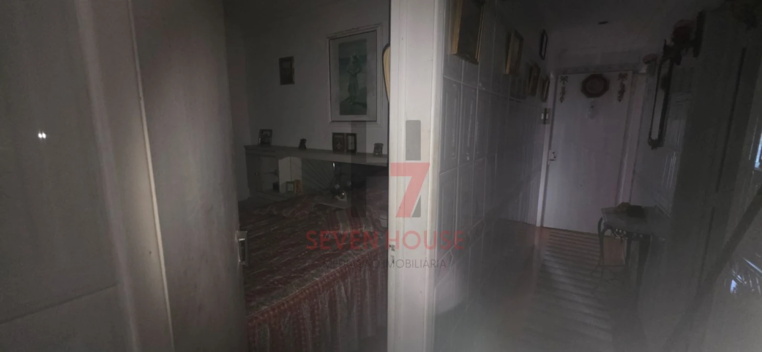 Moradia T4 para Venda em Lousa Foto 10