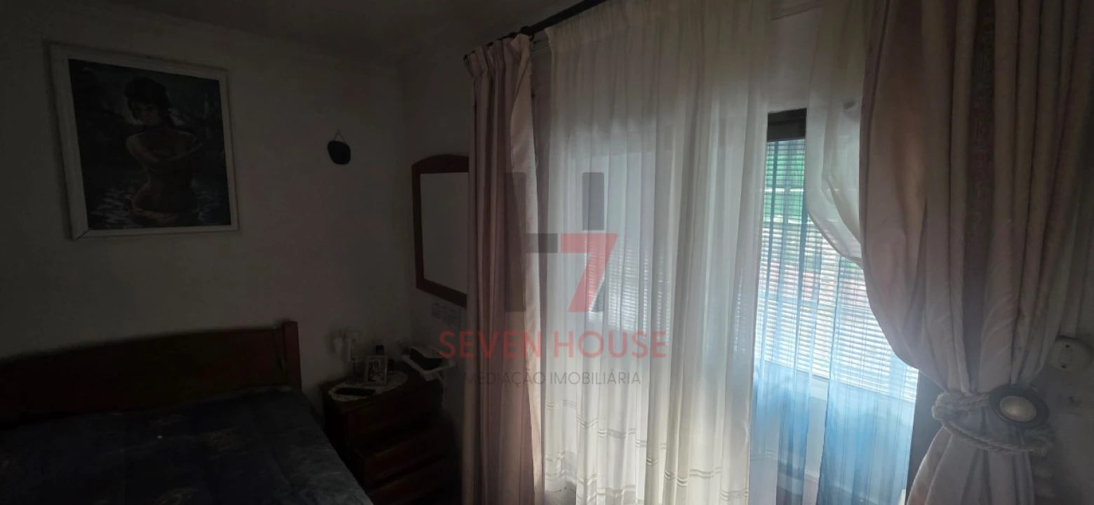 Moradia T4 para Venda em Lousa Foto 12