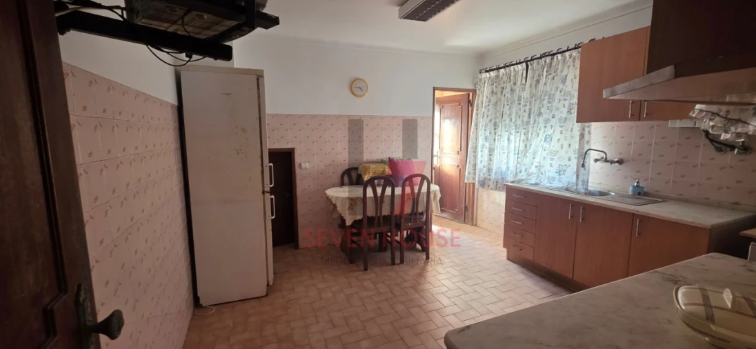 Moradia T6 para Venda em Ramada e Caneças Foto 8