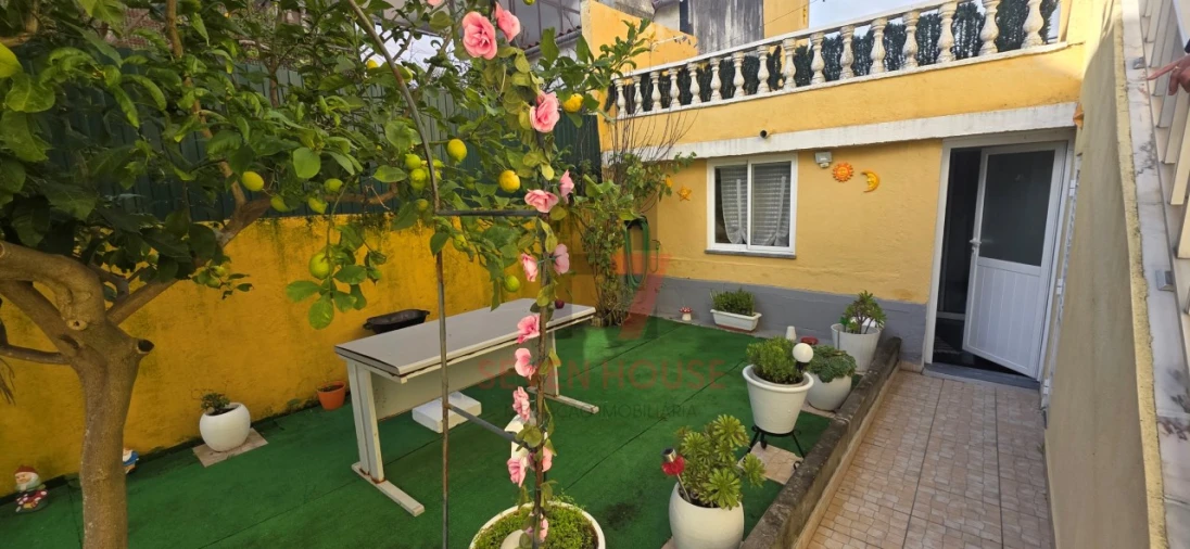 Moradia T6 para Venda em Ramada e Caneças Foto 15