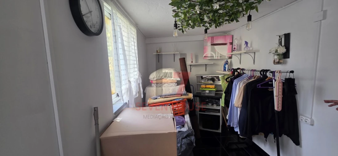 Moradia T6 para Venda em Ramada e Caneças Foto 16