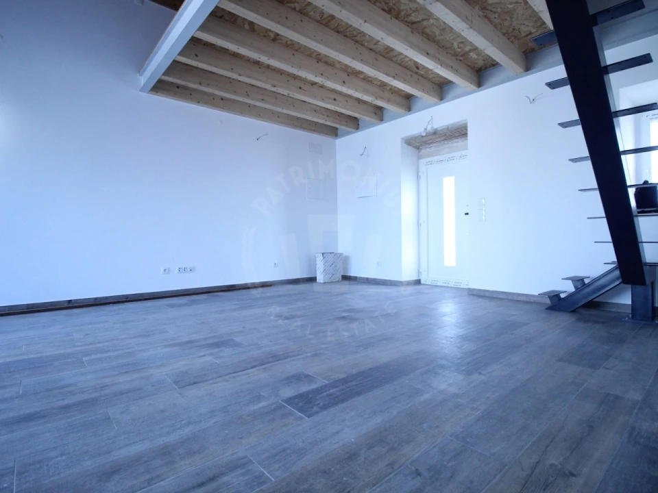 Moradia T3 para Venda em Painho e Figueiros Foto 3