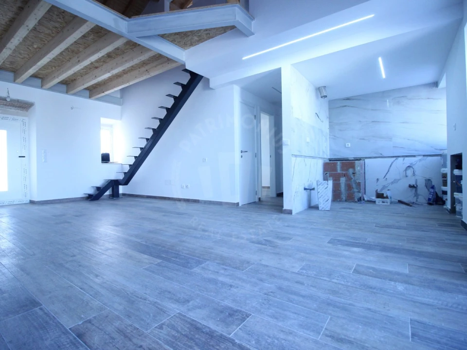 Moradia T3 para Venda em Painho e Figueiros Foto 4