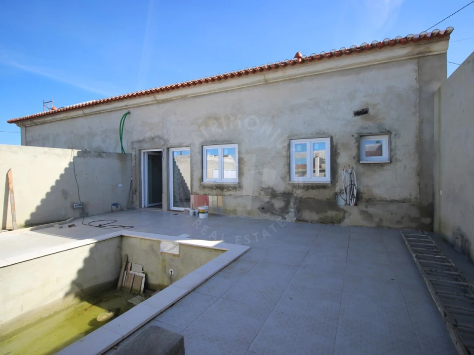 Moradia T3 para Venda em Painho e Figueiros Foto 5