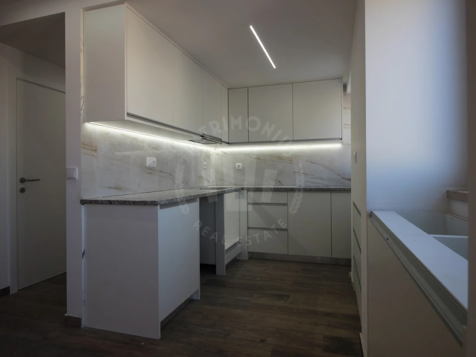 Moradia T3 para Venda em Painho e Figueiros Foto 11