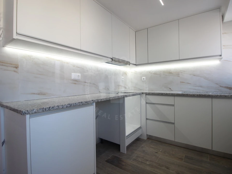 Moradia T3 para Venda em Painho e Figueiros Foto 13