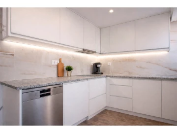Moradia T3 para Venda em Painho e Figueiros