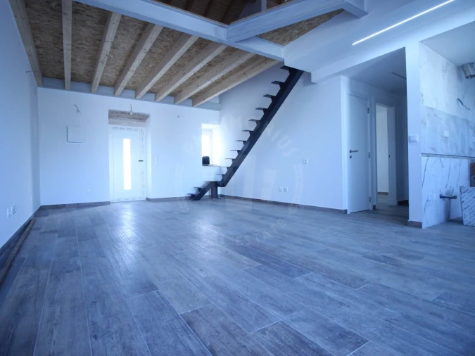 Moradia T3 para Venda em Painho e Figueiros Foto 2