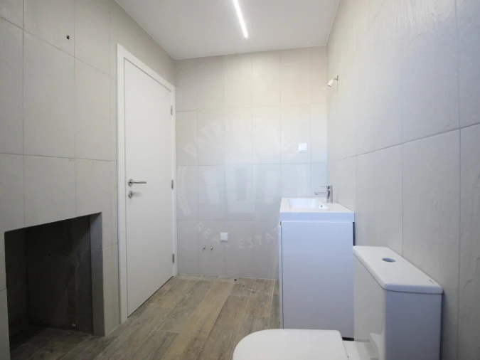 Moradia T3 para Venda em Painho e Figueiros Foto 25