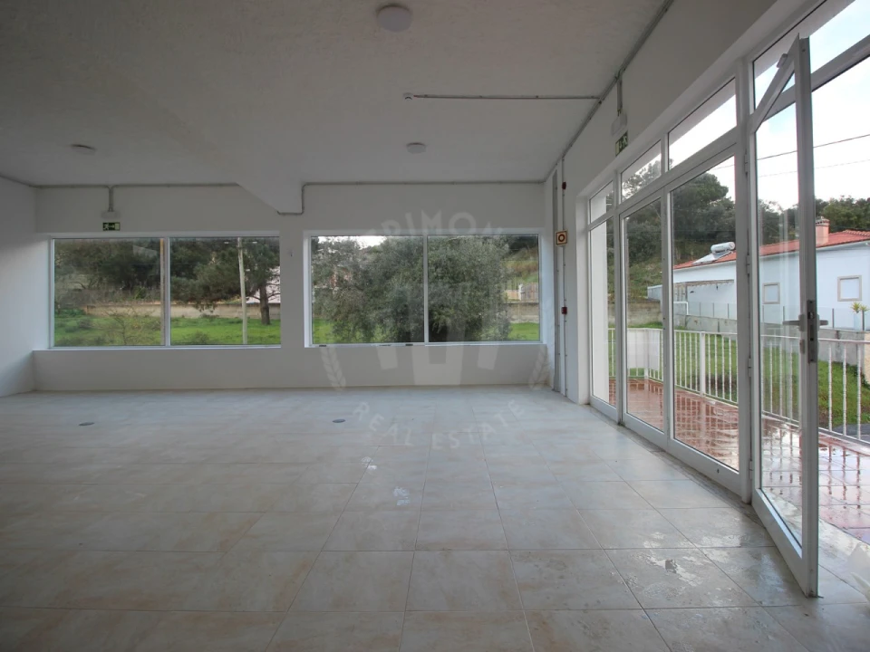 Armazém para Venda em Salir de Matos Foto 13