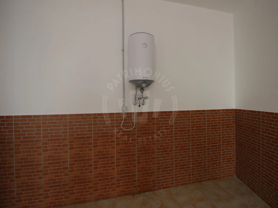 Armazém para Venda em Salir de Matos Foto 20