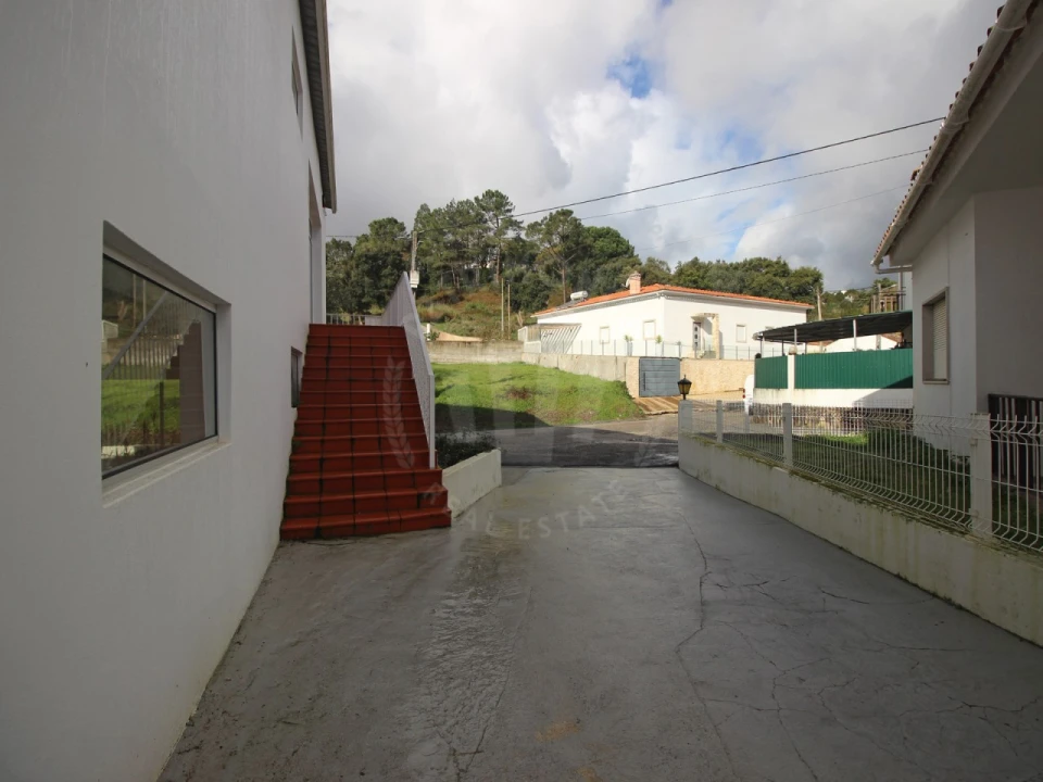 Armazém para Venda em Salir de Matos Foto 25