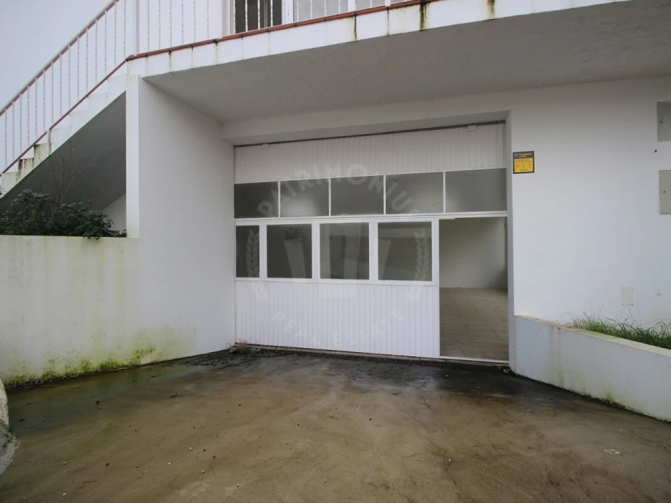 Armazém para Venda em Salir de Matos Foto 27