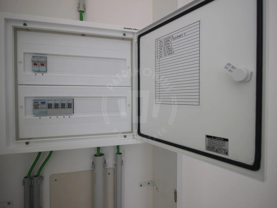 Armazém para Venda em Salir de Matos Foto 37