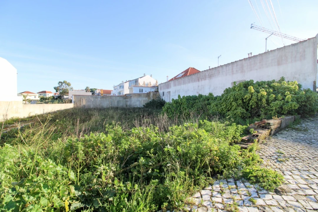 Terreno para Venda em Charneca de Caparica e Sobreda Foto 5