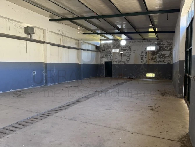 Armazém para Venda em Alcanena e Vila Moreira Foto 5