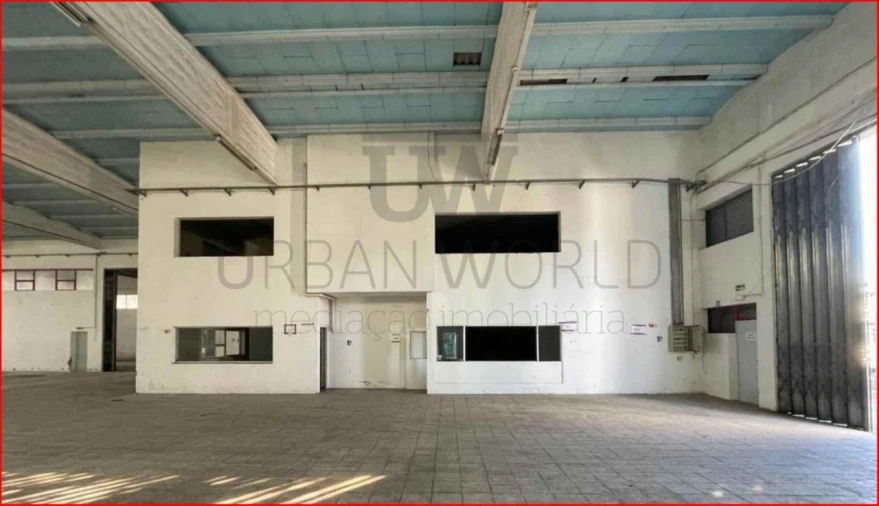 Armazém para Venda em Nossa Senhora da Conceição, São Pedro e São Dinis