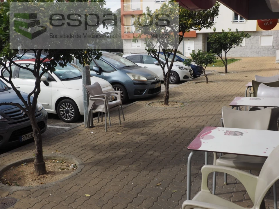 Negócio para Venda em Sacavém e Prior Velho Foto 7