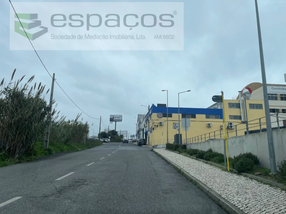 Terreno para Venda em Camarate, Unhos e Apelação Foto 2