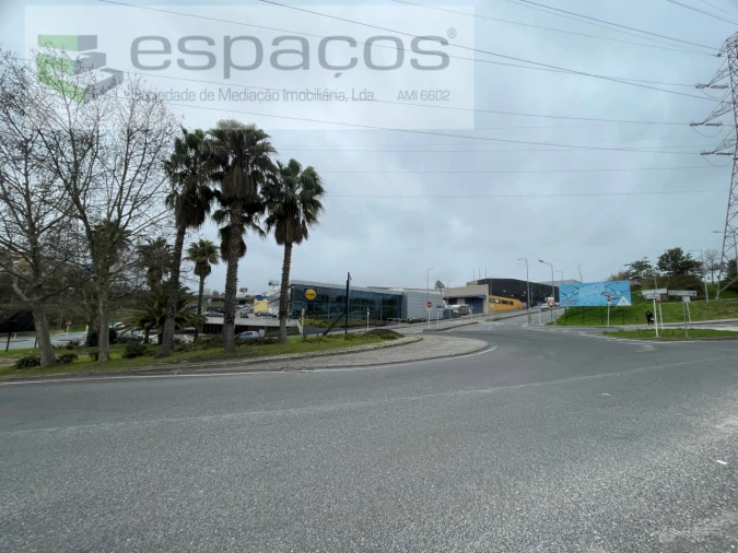 Terreno para Venda em Camarate, Unhos e Apelação Foto 1